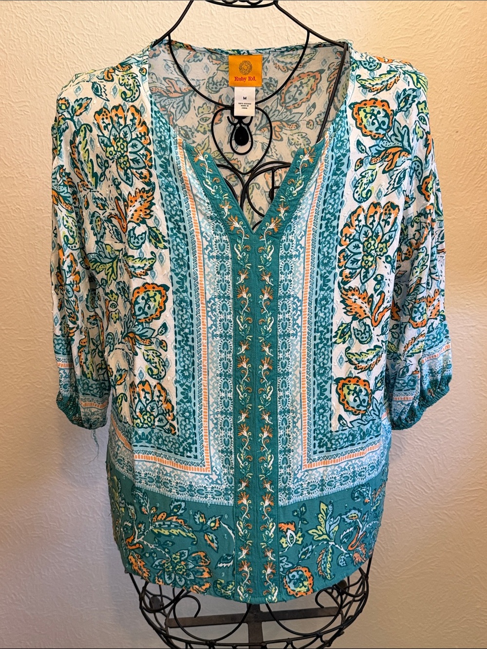 🔥🔥🔥BOGOHO🔥🔥🔥Ruby Rd. Teal Floral V-Neck Tunic with Orange & White Accents-M
